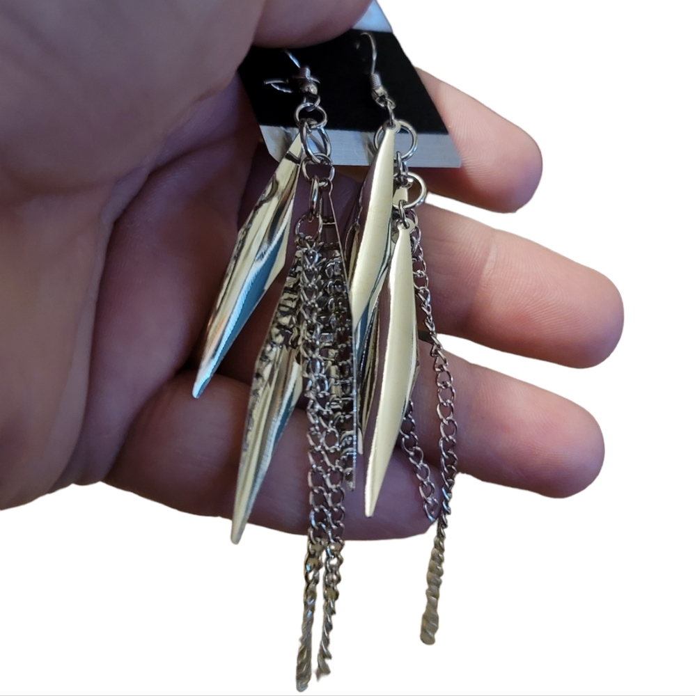 Silver Color Earrings - Picture 3 of 3